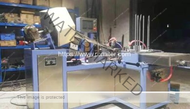 Full-Automatic-Plastic-Hanger-Metal-Hook-Inserting-Machine (2)